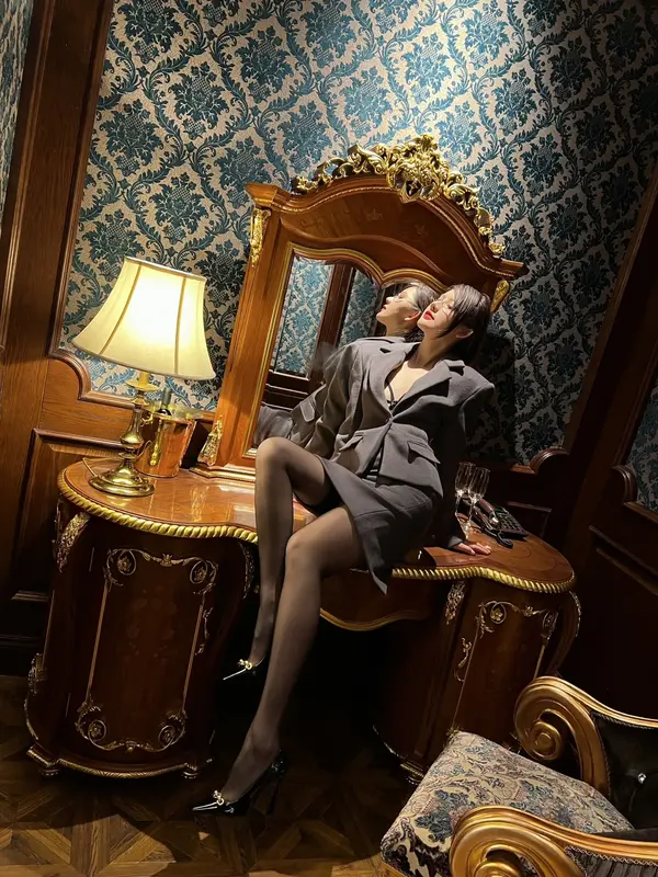 0051 就是阿朱啊性感唯美写真《高启强》视图 - 秀人网私购